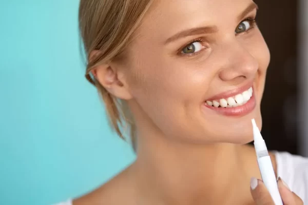Best Whitening Toothpaste Sensitive Teeth缩略图