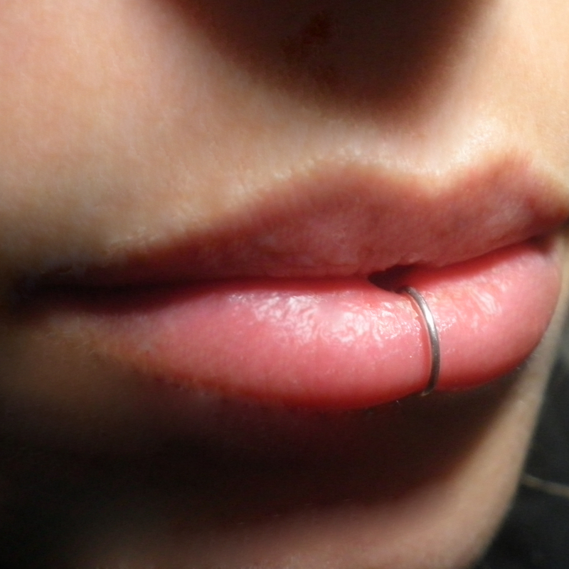 middle lip piercing