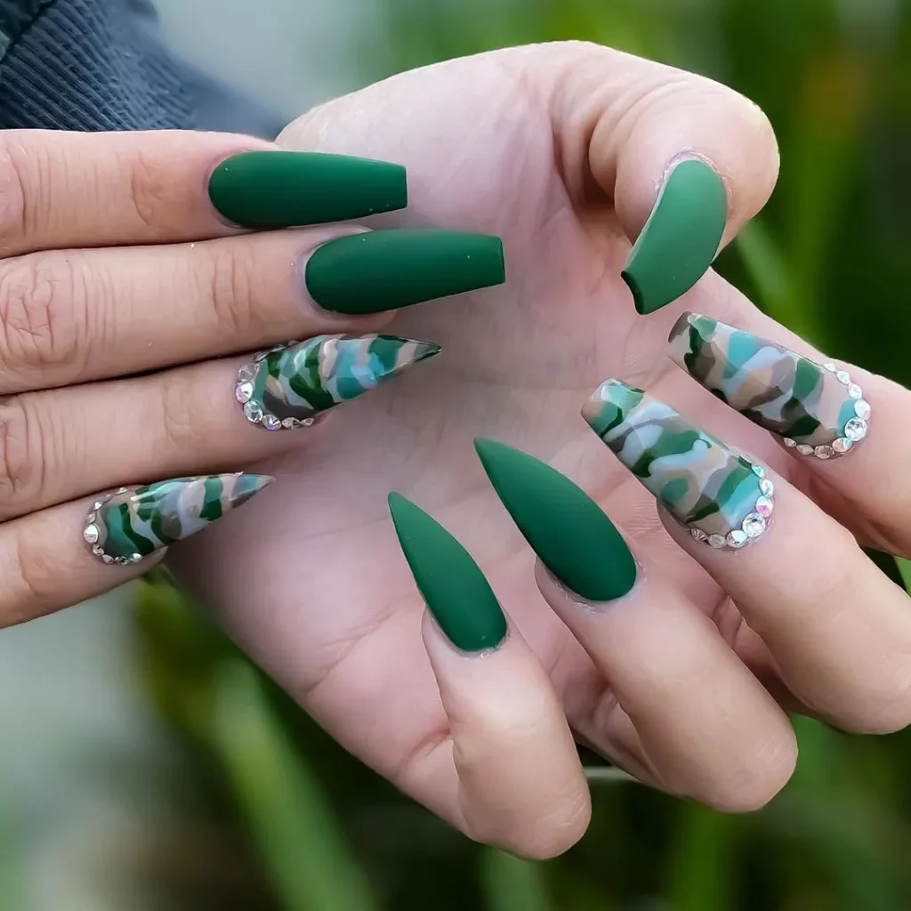 green nail designs