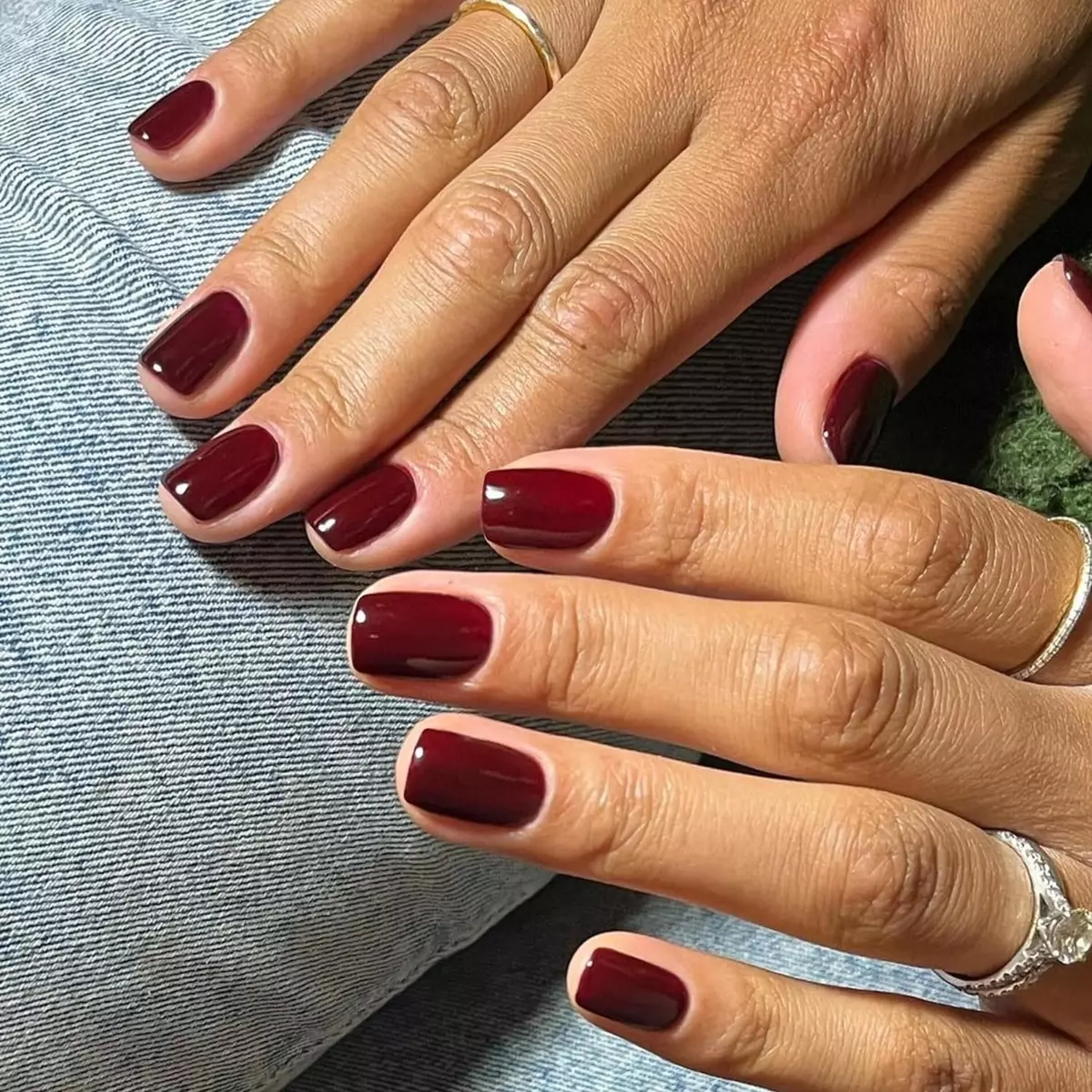 red nails