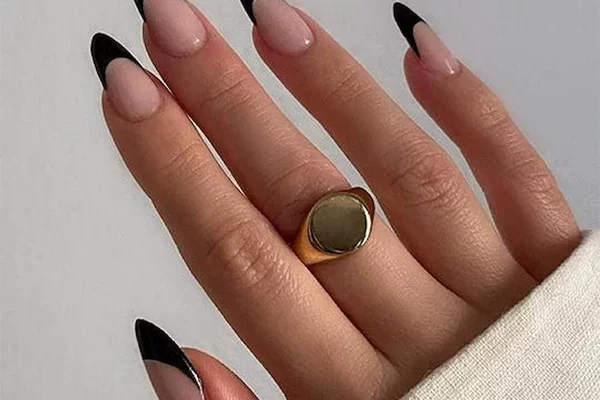 classy edgy almond nail designs