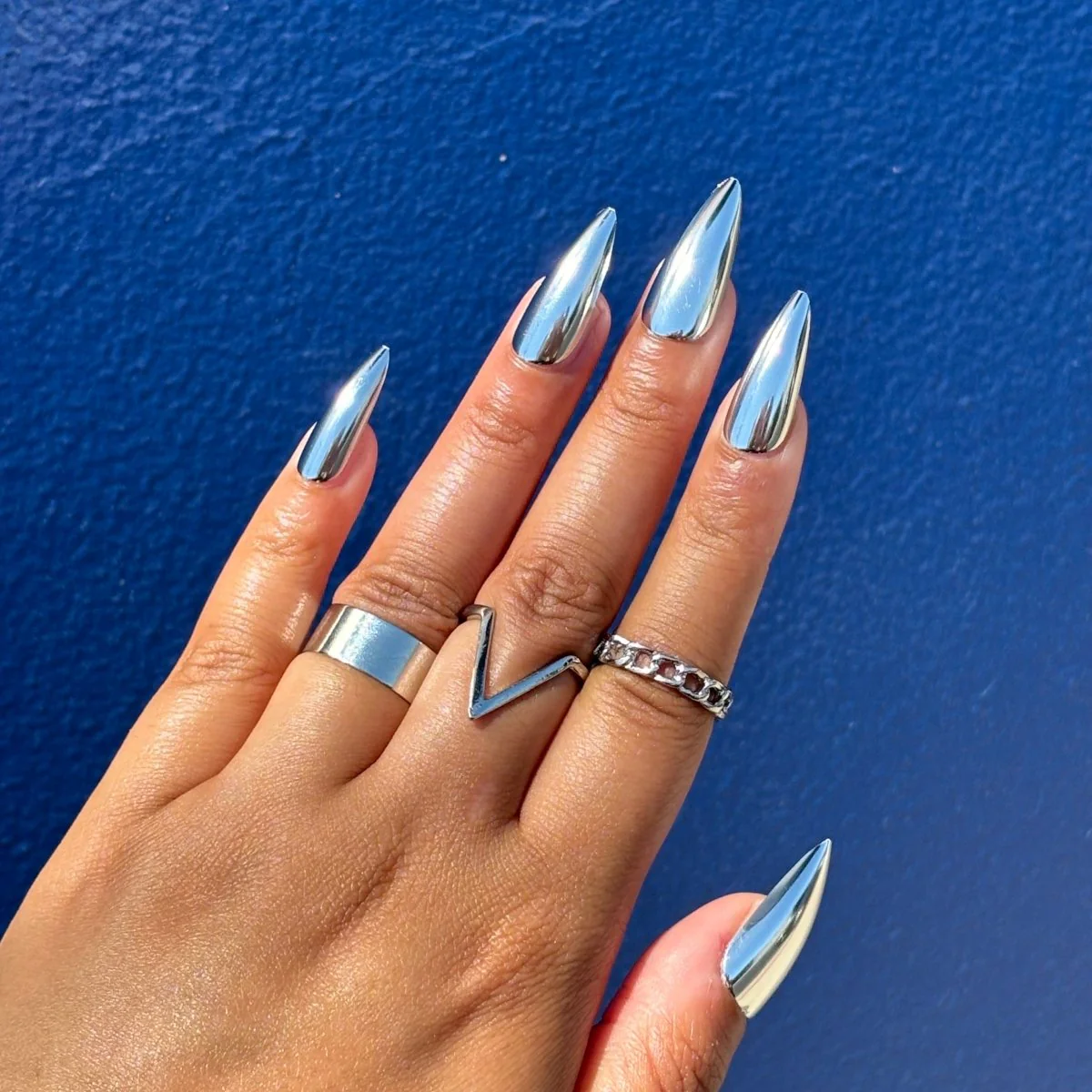 silver chrome nails