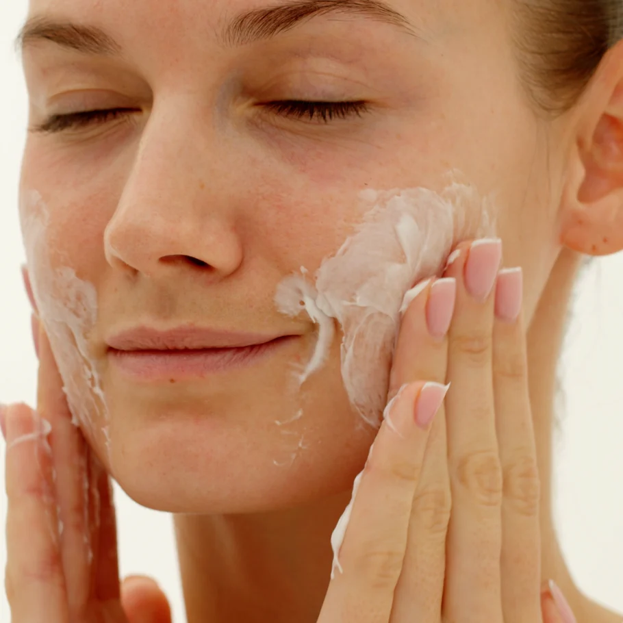 best facial cleanser for aging skin