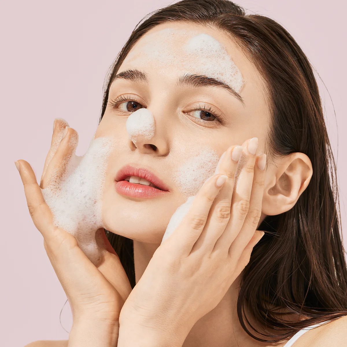 how to use facial cleanser