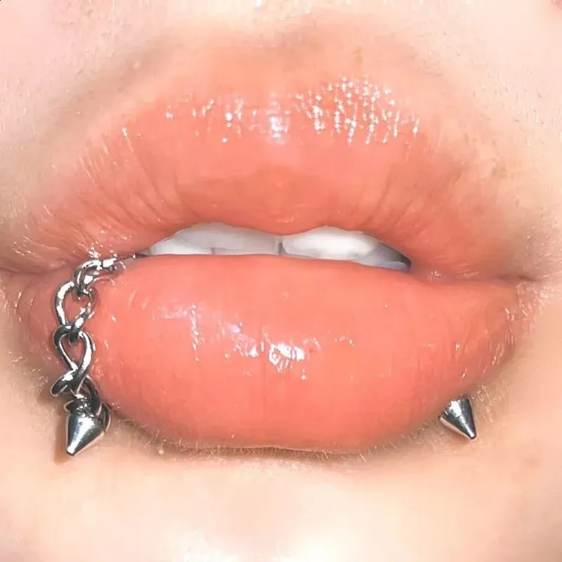 vertical labret placement