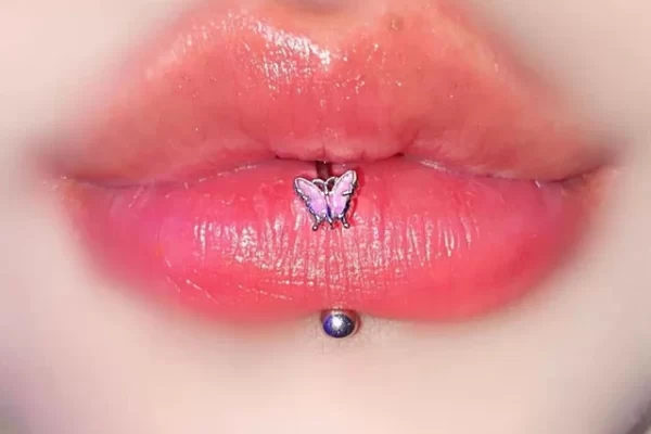 vertical labret ring