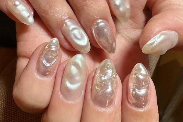 Short Stiletto Nails