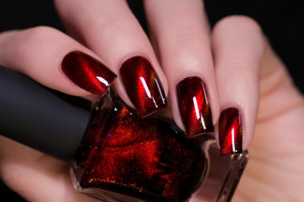 Magnetic Nail Polish: Transform Your Nails with Stunning Designs magnetic nail polish