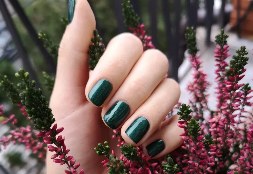 dark green nail polish
