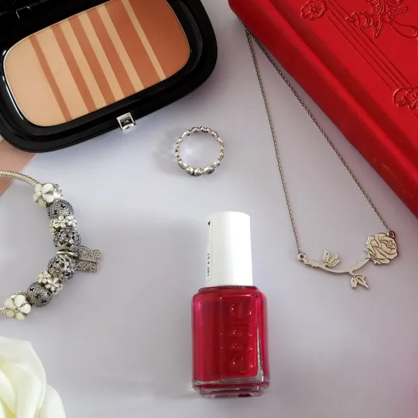 nail polish