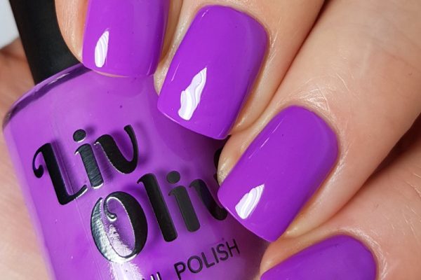 Purple Nail Polish: Styles and Best Brands for a Trendy Look purple nail polish