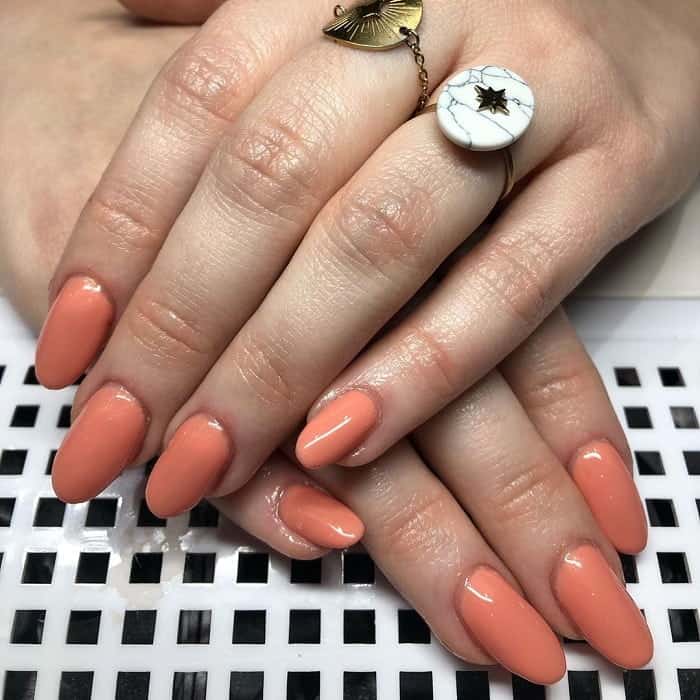 Peach Nail Polish: Why It Should Be Your Go-To Summer Shade peach nail polish