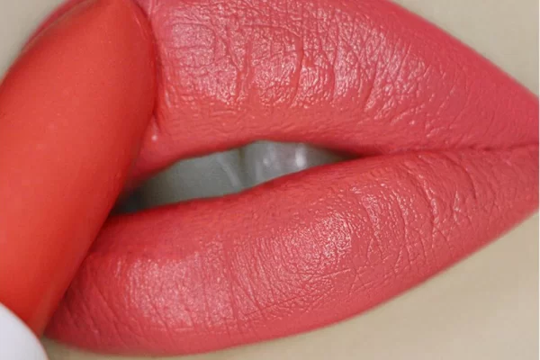 Coral Pink Lipstick: The Guide to Finding Your Perfect Shade coral pink lipstick